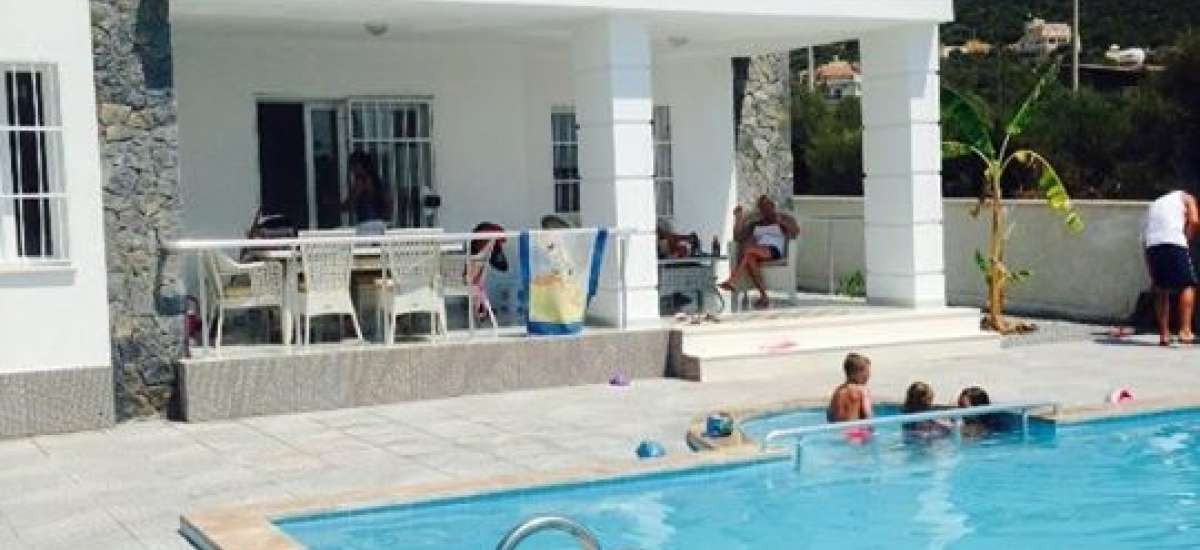 ÖZEL YAPIM VİLLA 'LAR - AKBÜK